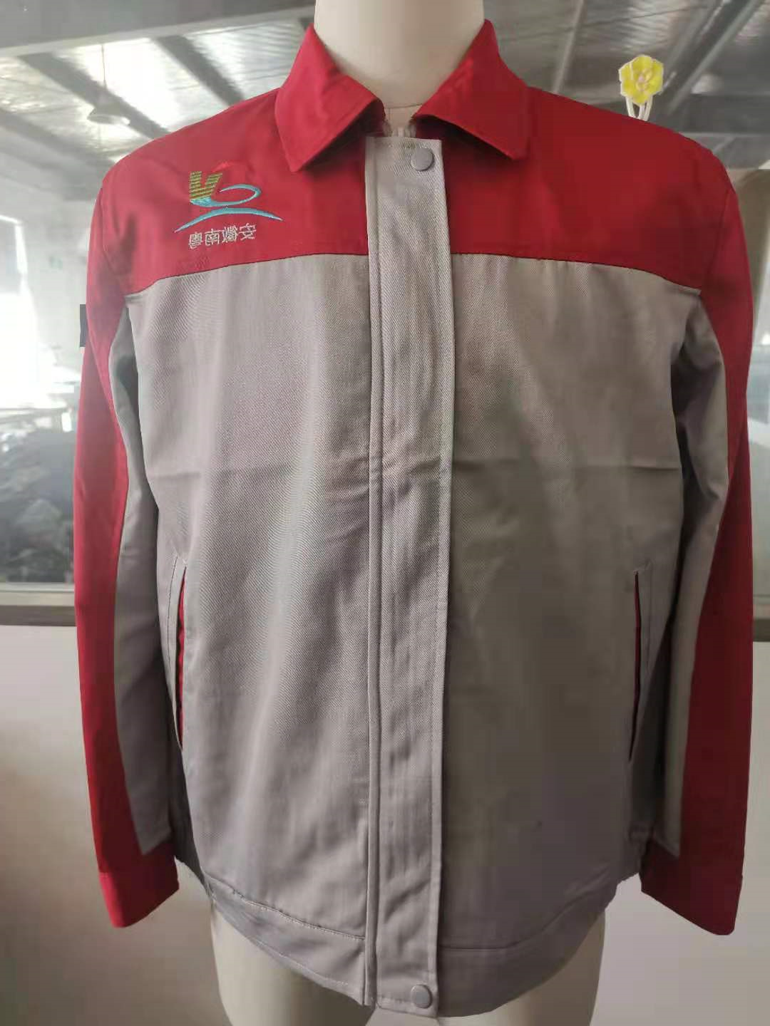 白云防火门任务服大货样衣(图1)