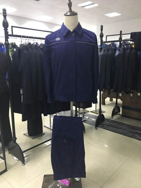 5-210426103FTX.jpg 生产食品包装袋工作服款式应该如何选择?(图1)